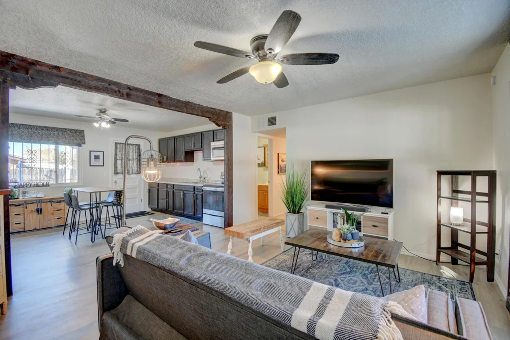 421 Panorama Place Ne, Albuquerque