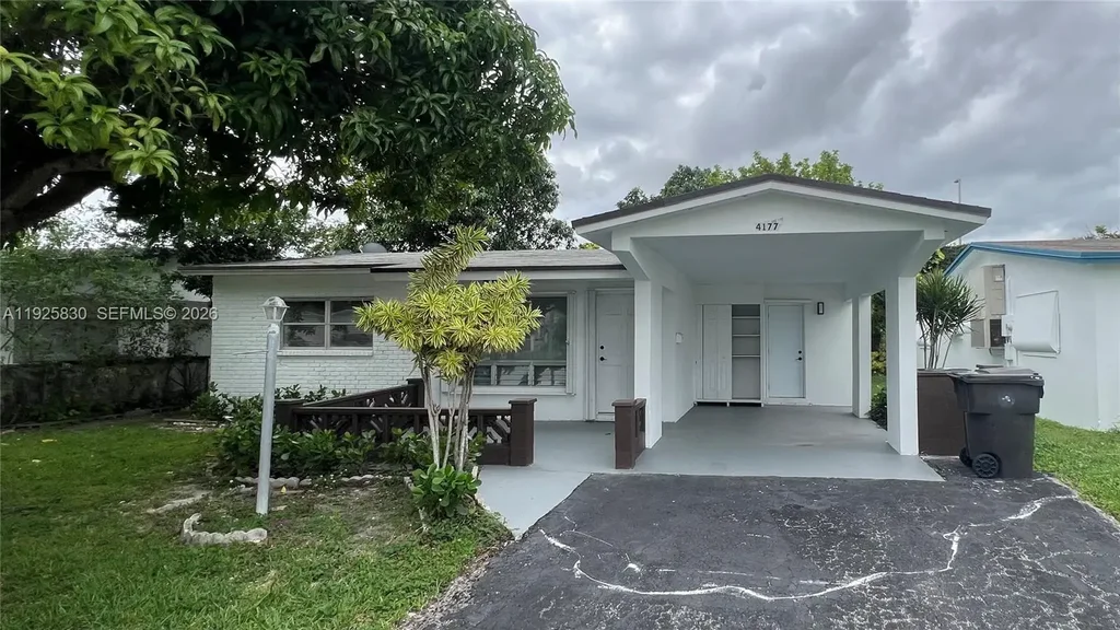 4177 Nw 52nd Ave, Lauderdale Lakes