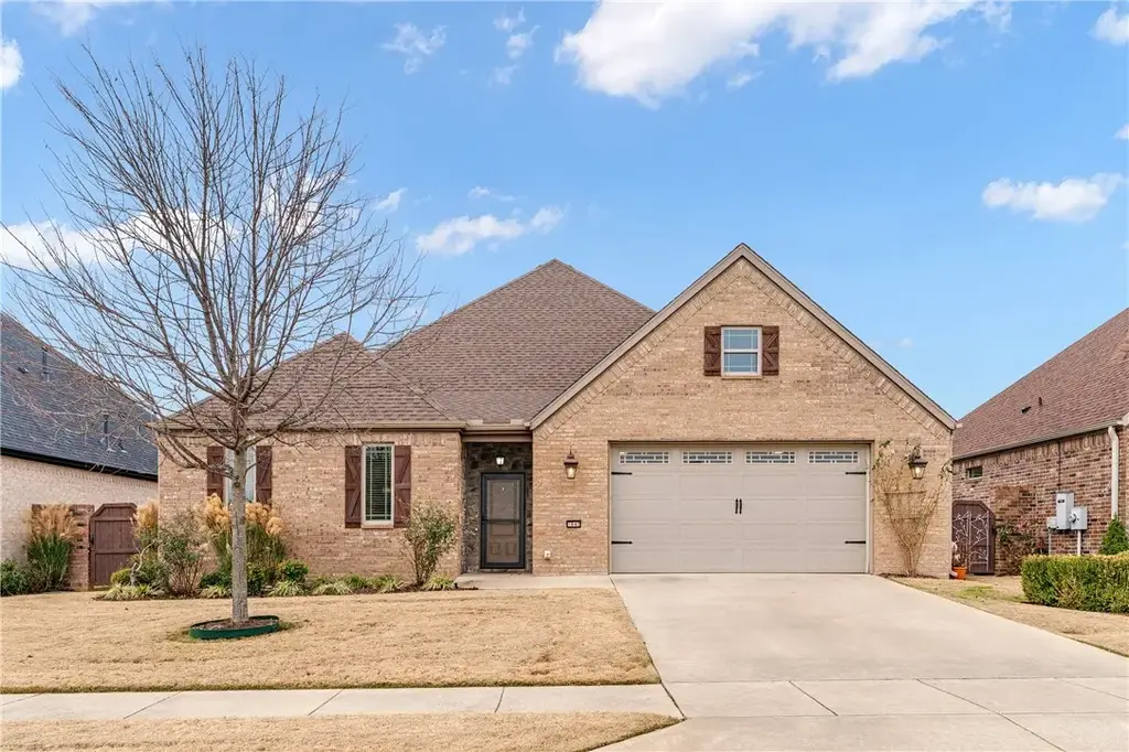 1642 Pasubio Street, Springdale