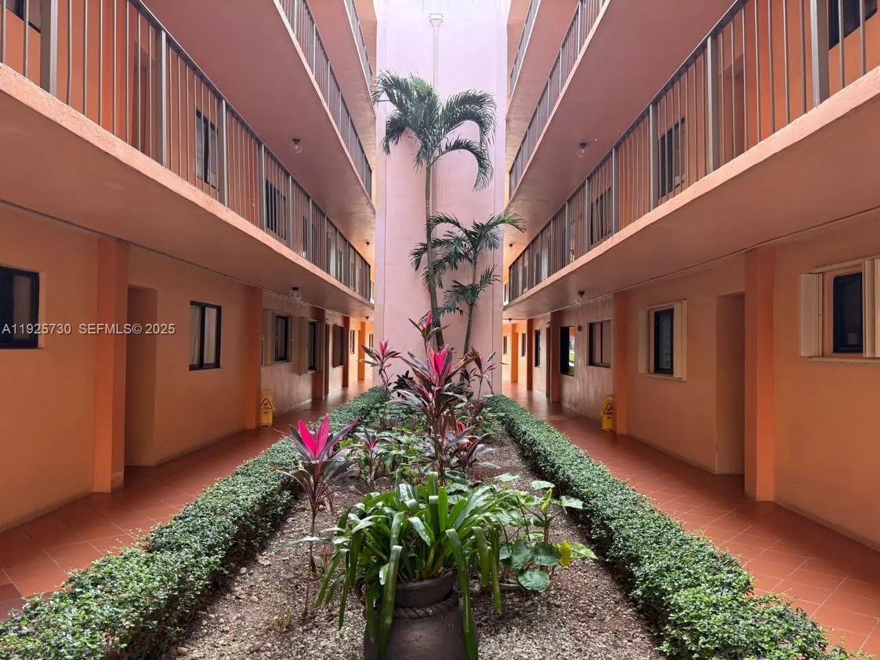 Photo of Listing #A11925730