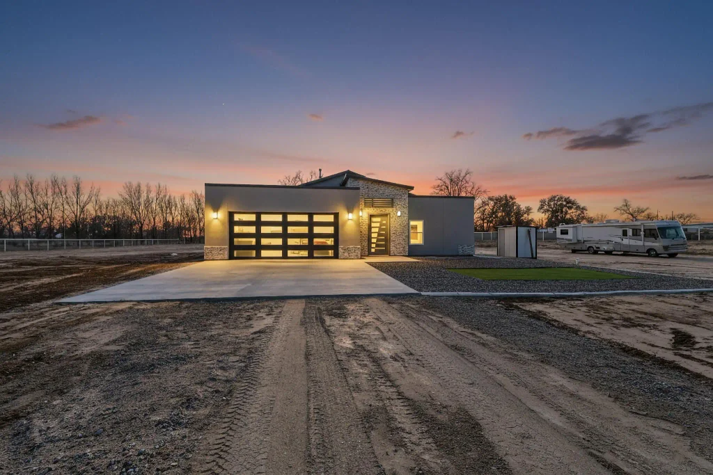 56 Lopez Road, Belen