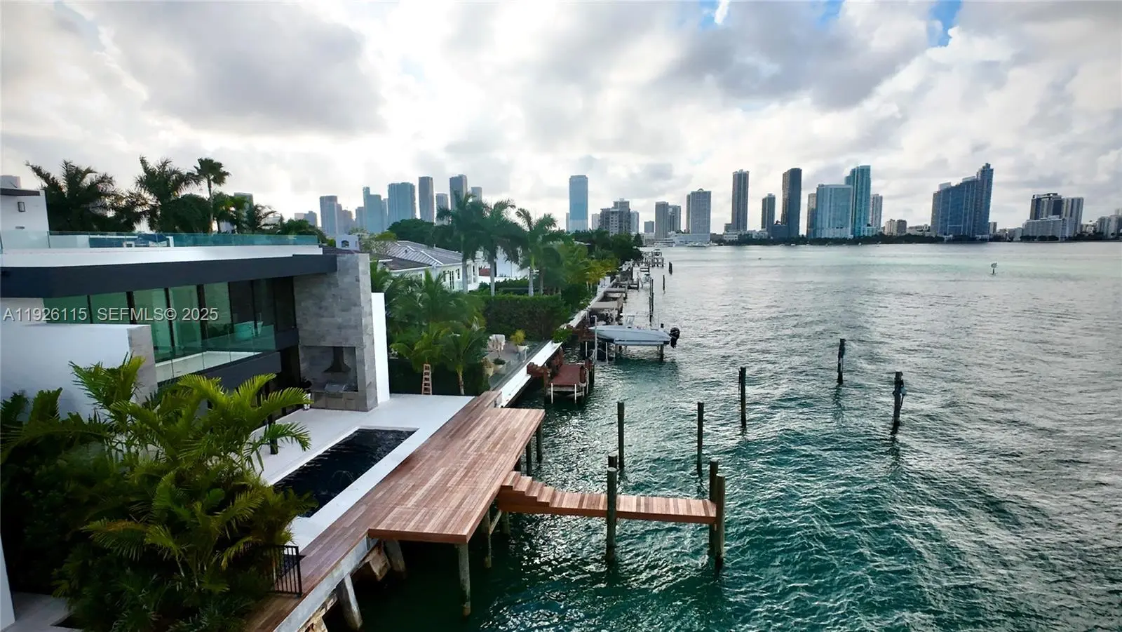 Photo of Listing #A11926115