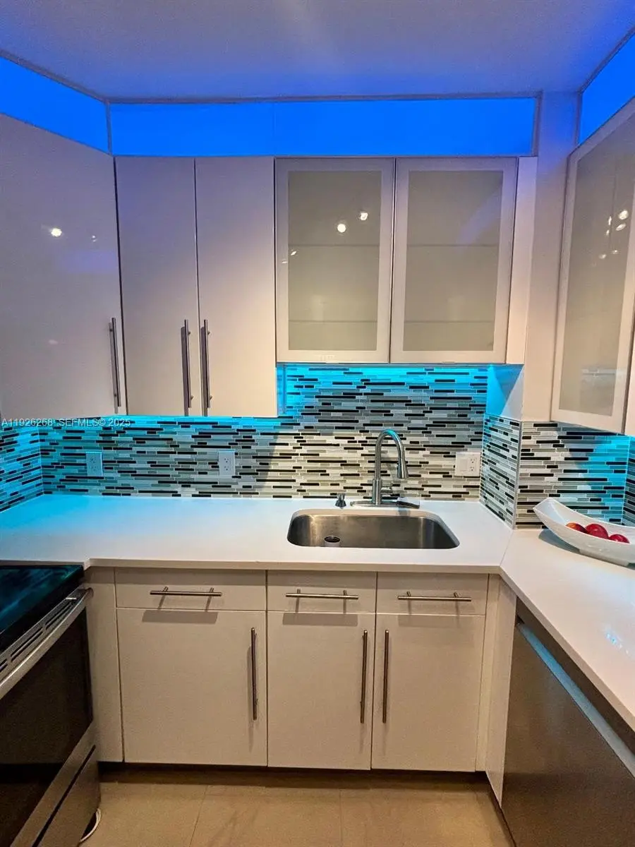 Photo of Listing #A11926268