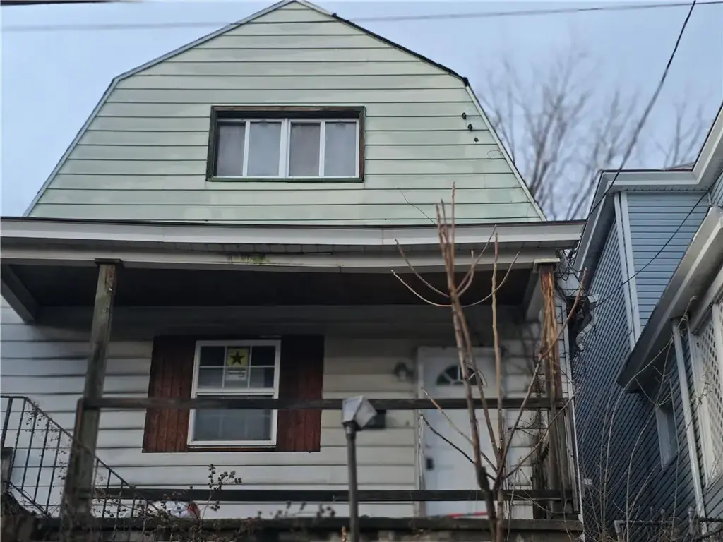 830 Frank Street , McKees Rocks