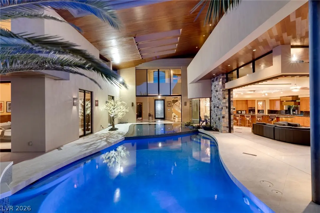 Photo of Listing #2739677