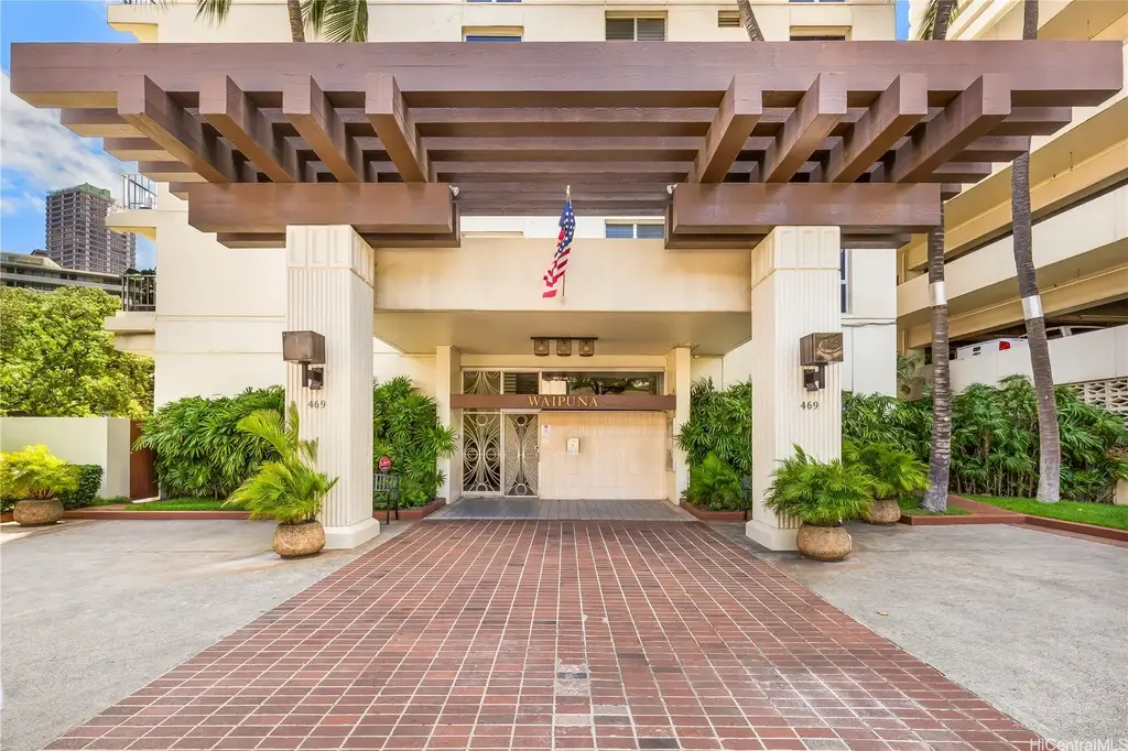 469 Ena Road # 2102, Honolulu