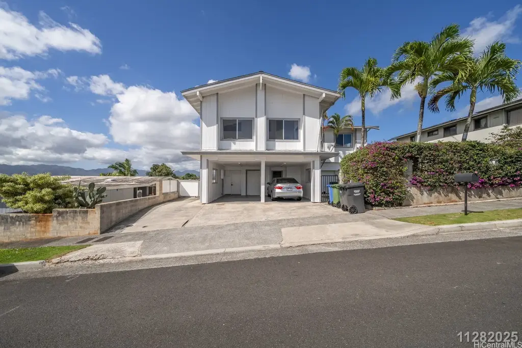 2226 Komo Mai Drive, Pearl City
