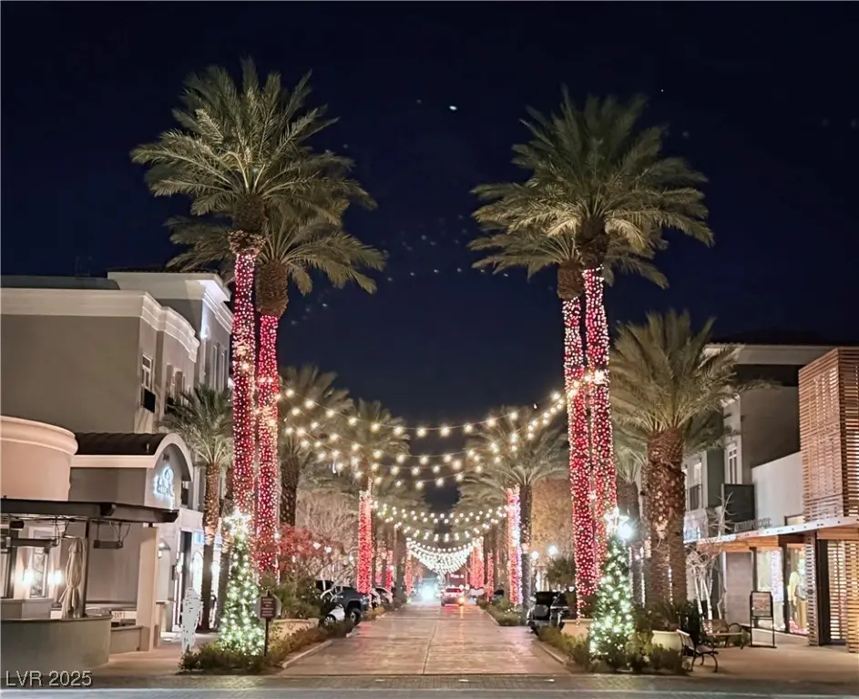 Photo of Listing #2739697