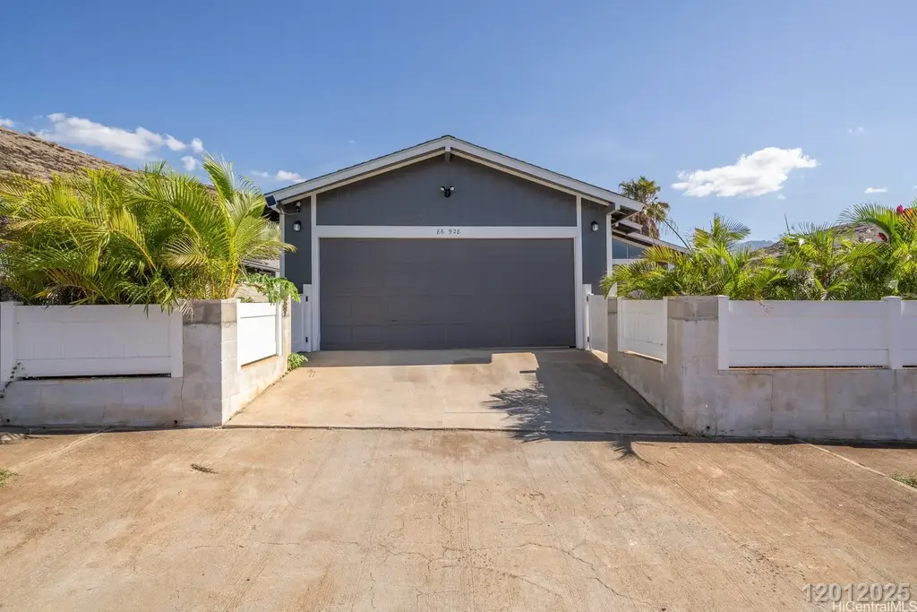 86-928 Moekahi Street, Waianae