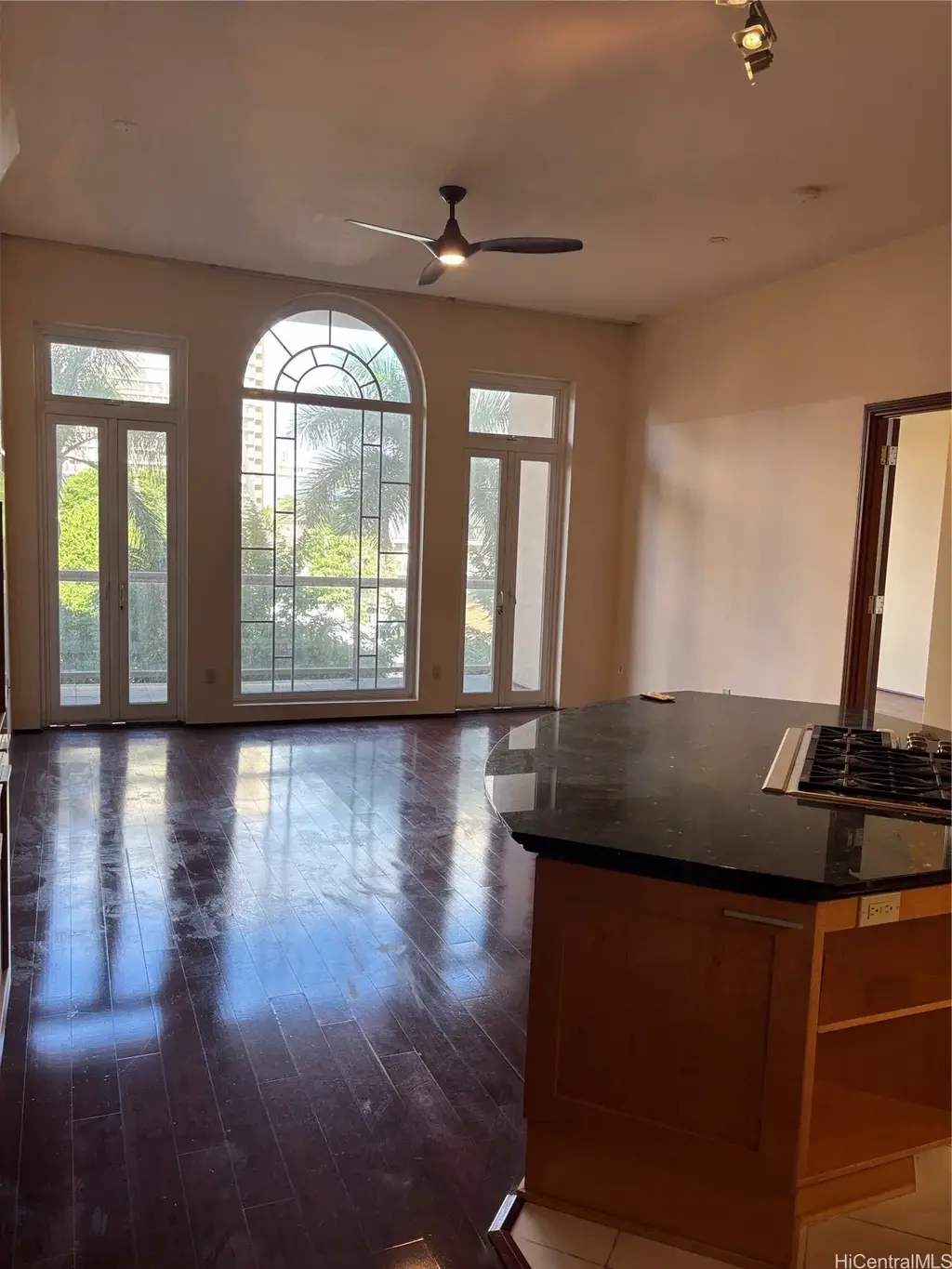427 Launiu Street # 403, Honolulu