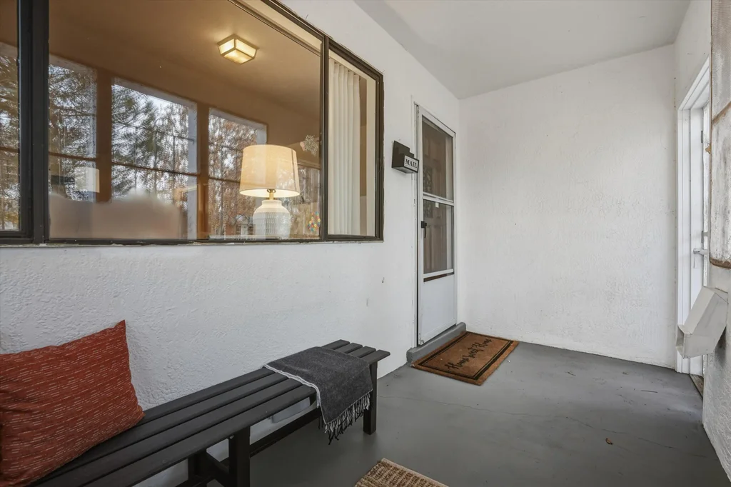 504 Hazeldine Avenue Sw, Albuquerque