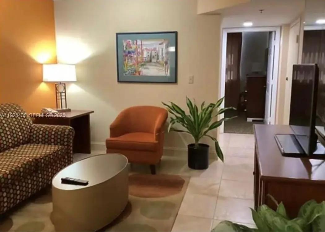 Photo of Listing #A11926435