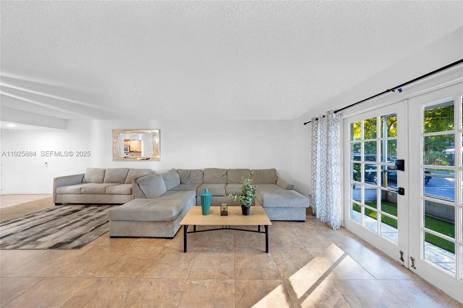 Photo of Listing #A11925884