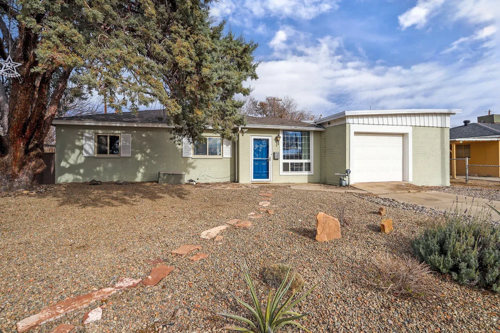 8807 Cordova Avenue Ne, Albuquerque