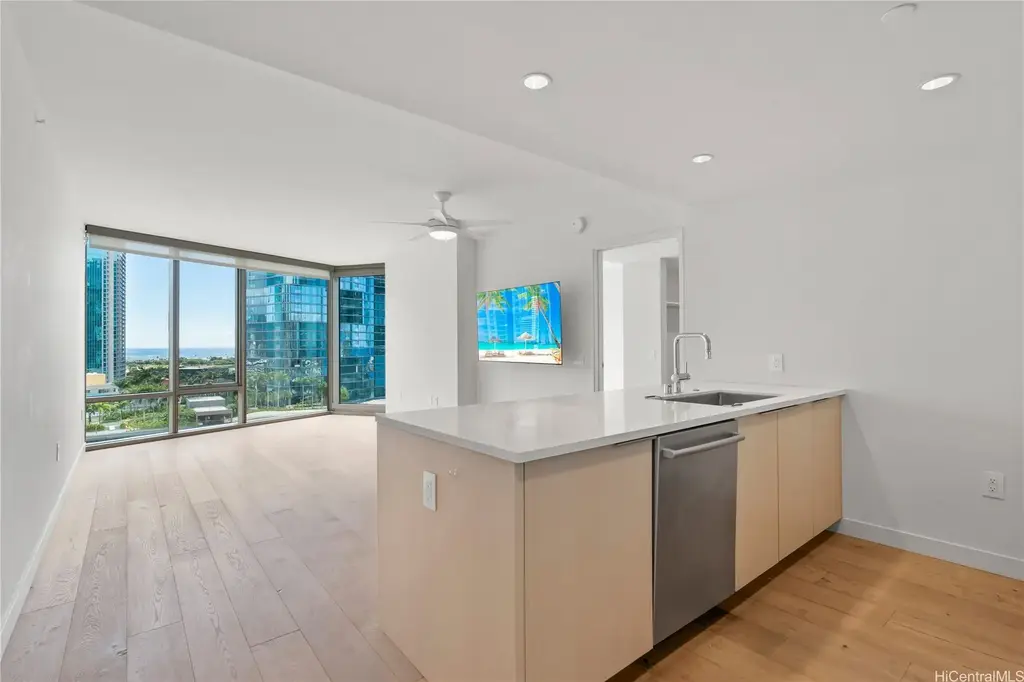 1001 Queen Street # 1306, Honolulu