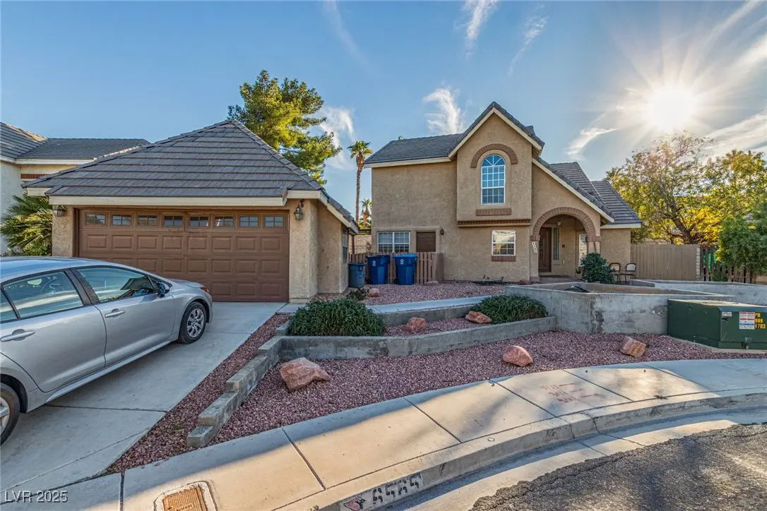 Photo of Listing #2739846