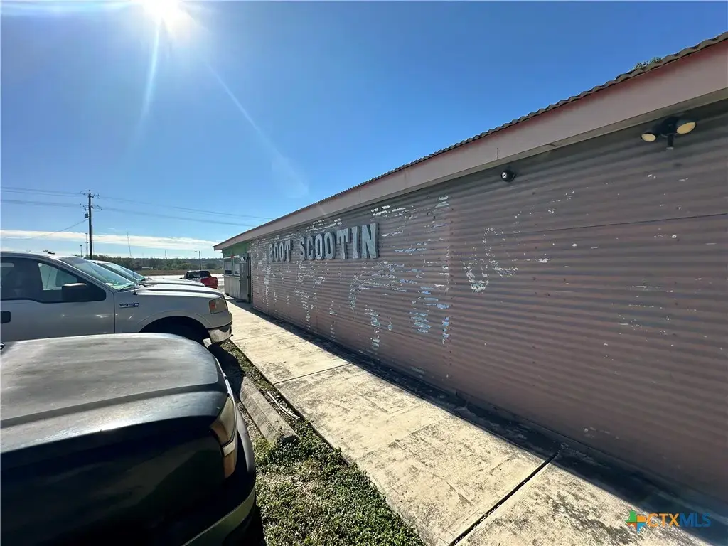 4004 Fm 78, McQueeney