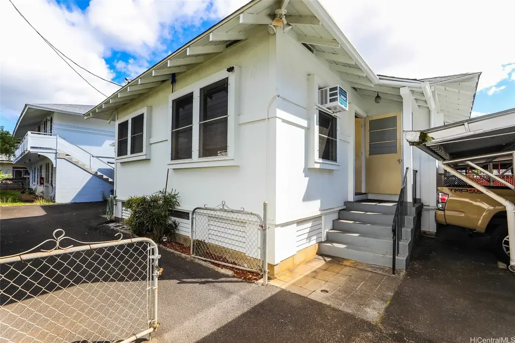 1918 Waiola Street, Honolulu