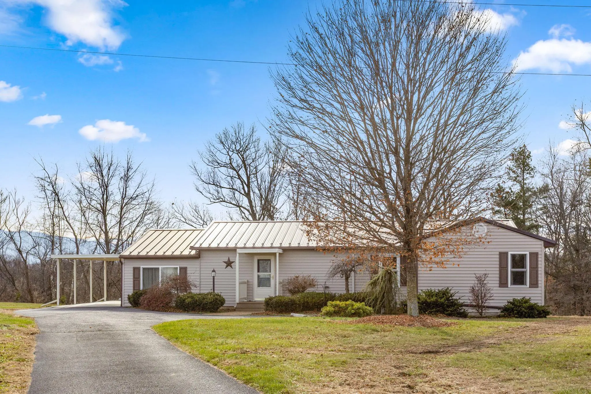 8086 Craun Dr, Grottoes