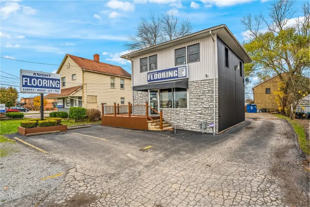 2240 State Street , Hermitage