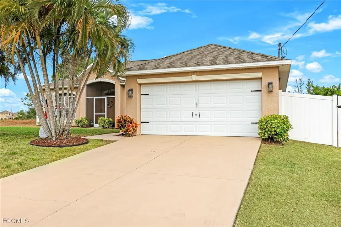 Photo of 2427 Nw 25Th Street, Cape Coral FL