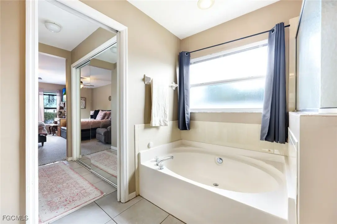 2427 Nw 25Th Street, Cape Coral, FL, 33993