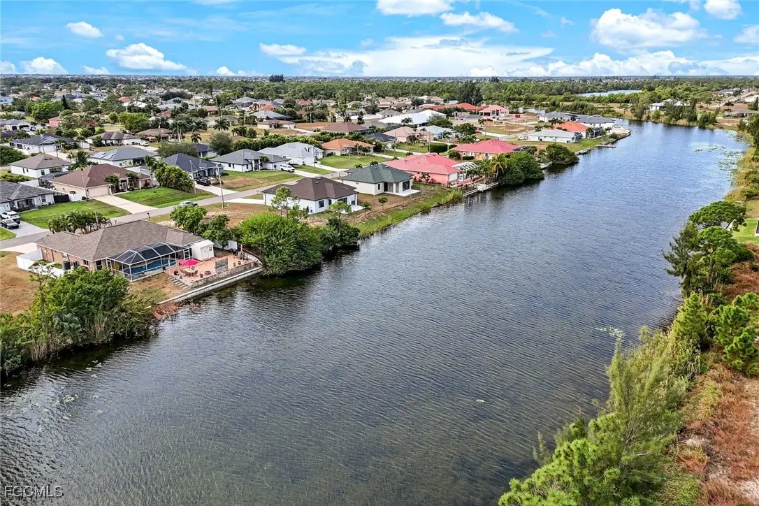 2427 Nw 25Th Street, Cape Coral, FL, 33993