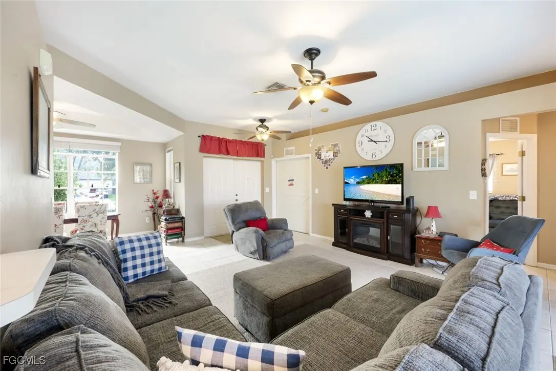 2427 Nw 25Th Street, Cape Coral, FL, 33993