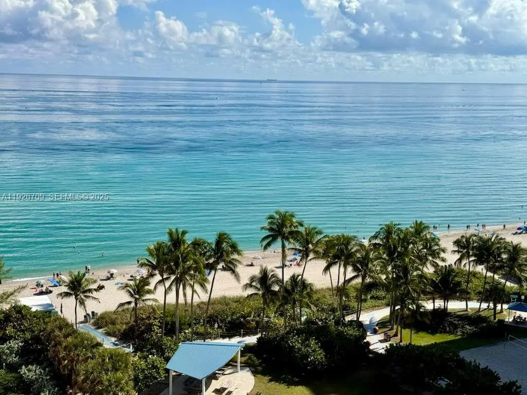 Photo of Listing #A11926709