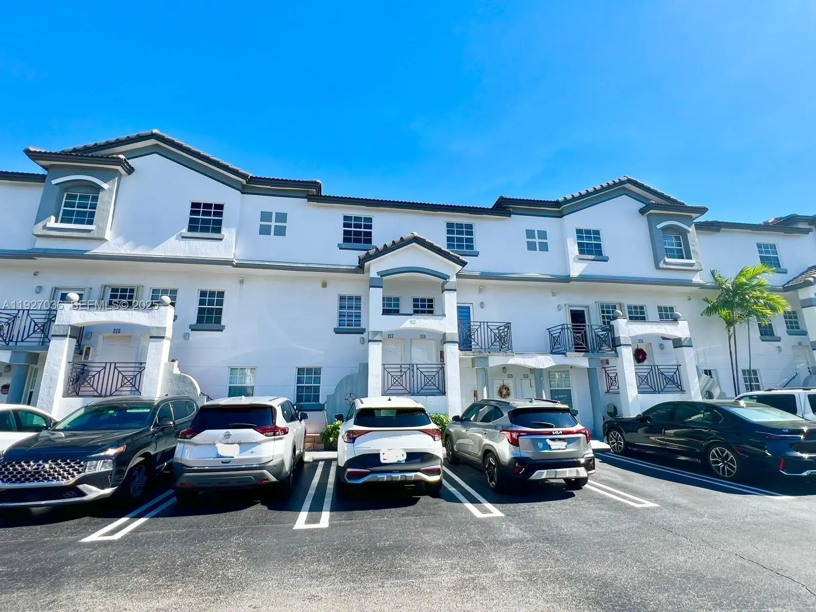 Photo of Listing #A11927036