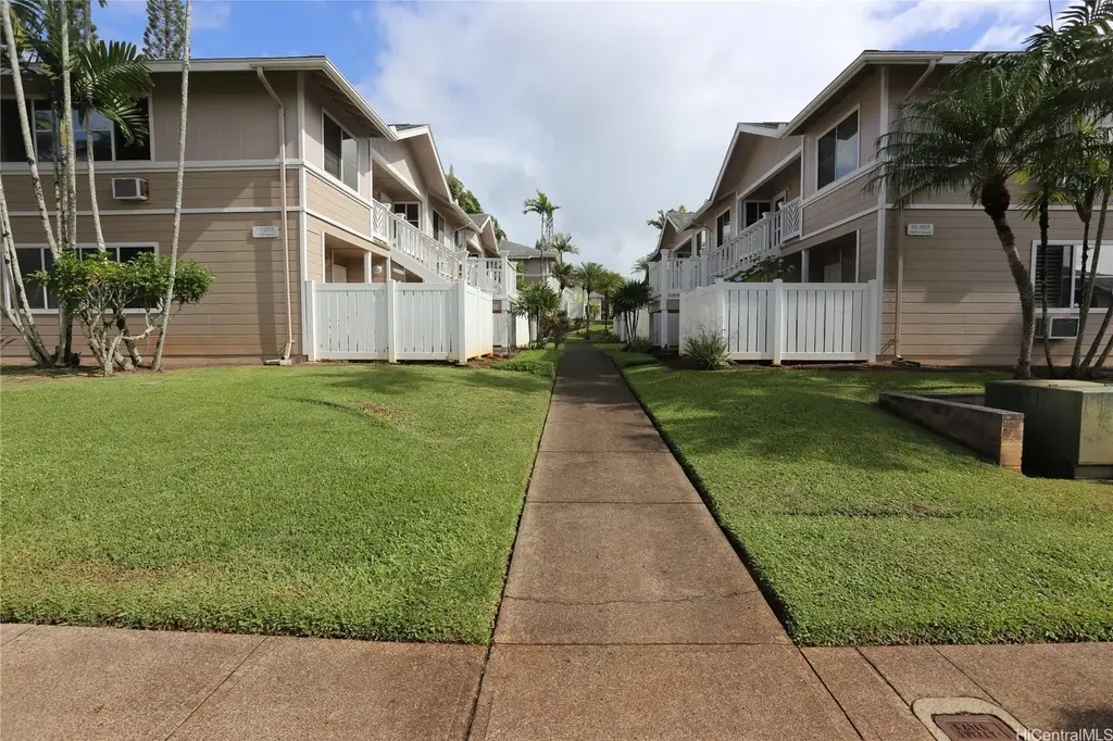 95-1009 Kaapeha Street # 28, Mililani