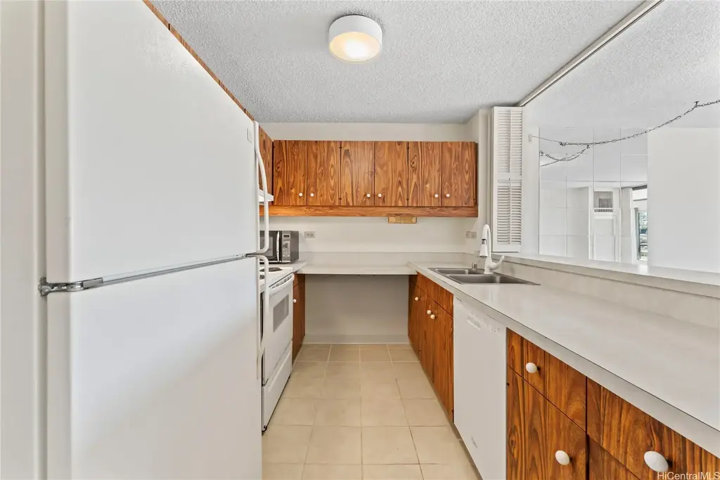 1717 Mott Smith Drive # 2212, Honolulu