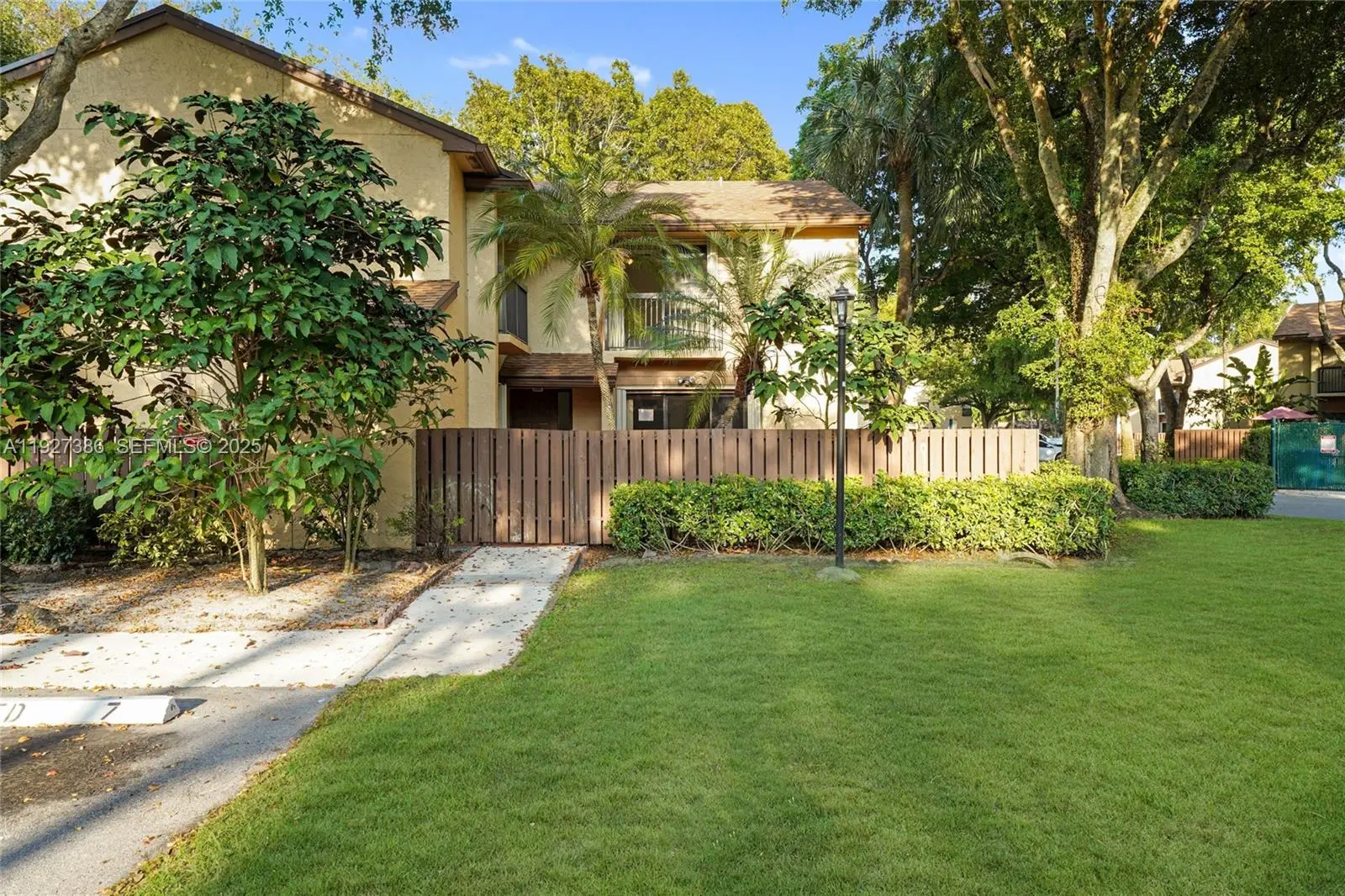 Photo of Listing #A11927386