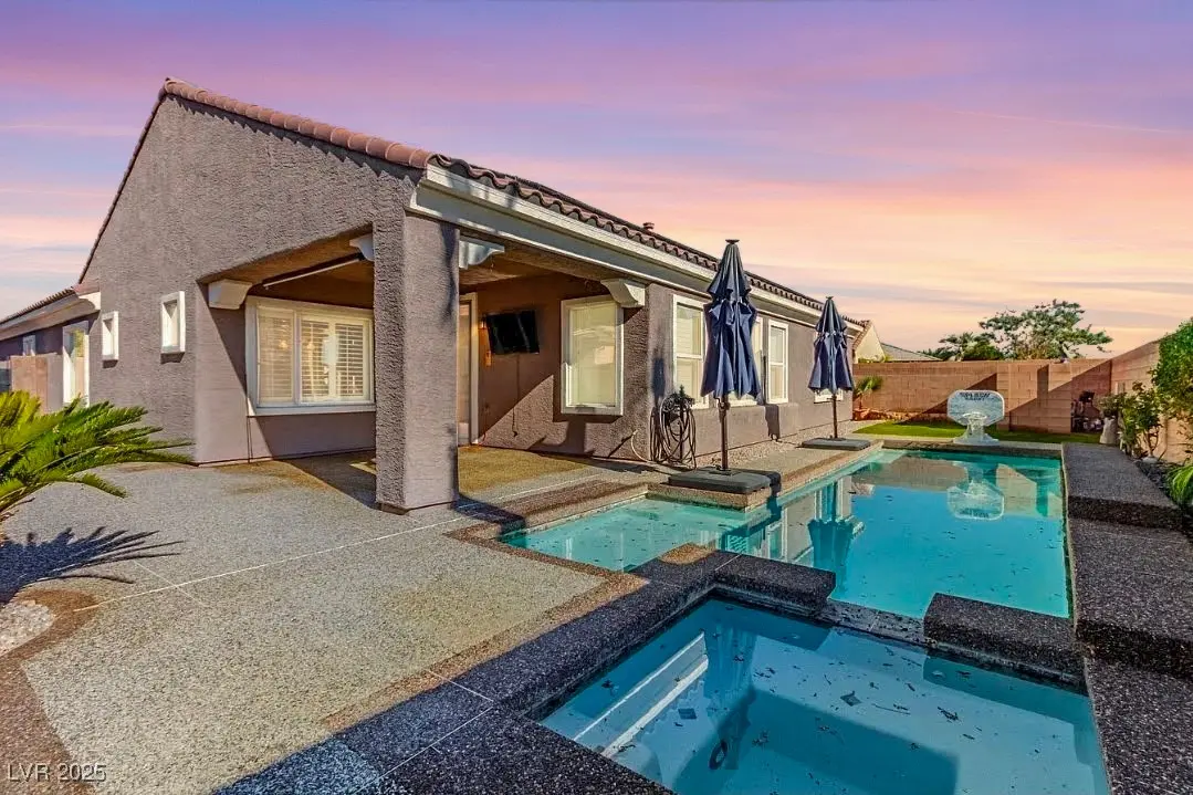 Photo of Listing #2737345