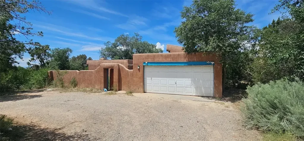 708 Juniper Drive, Santa Fe