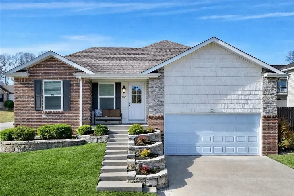 1904 Bradford, Harrison