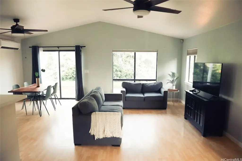 91-231 Wahane Place, Kapolei