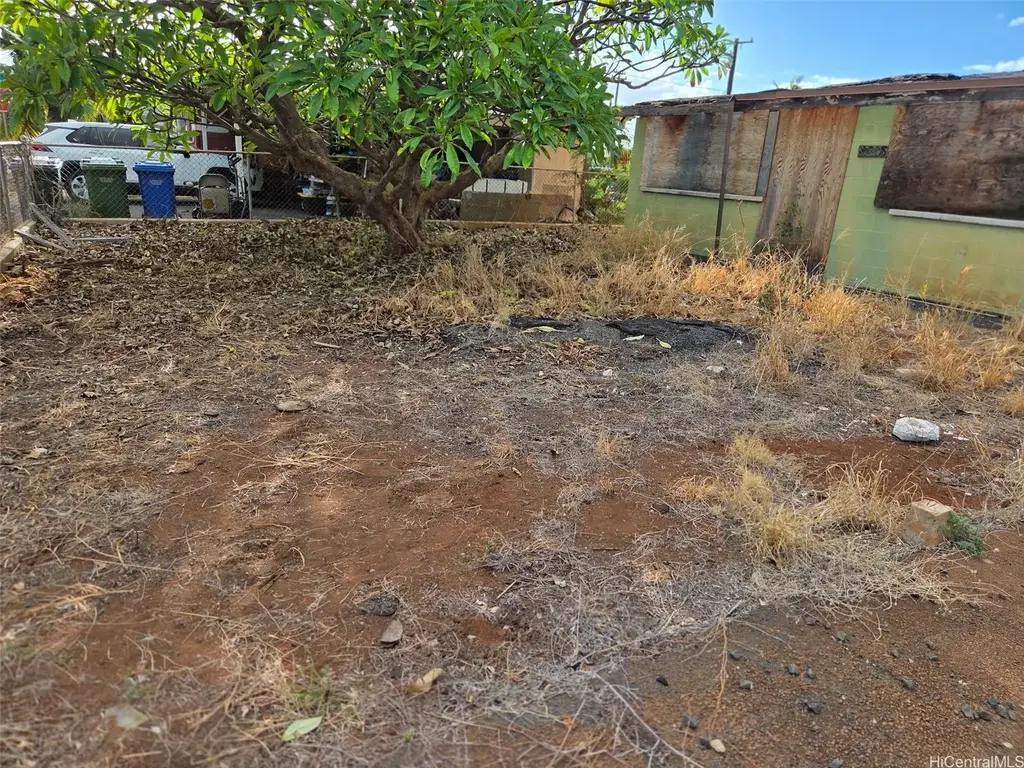 87-208 Maia Street, Waianae