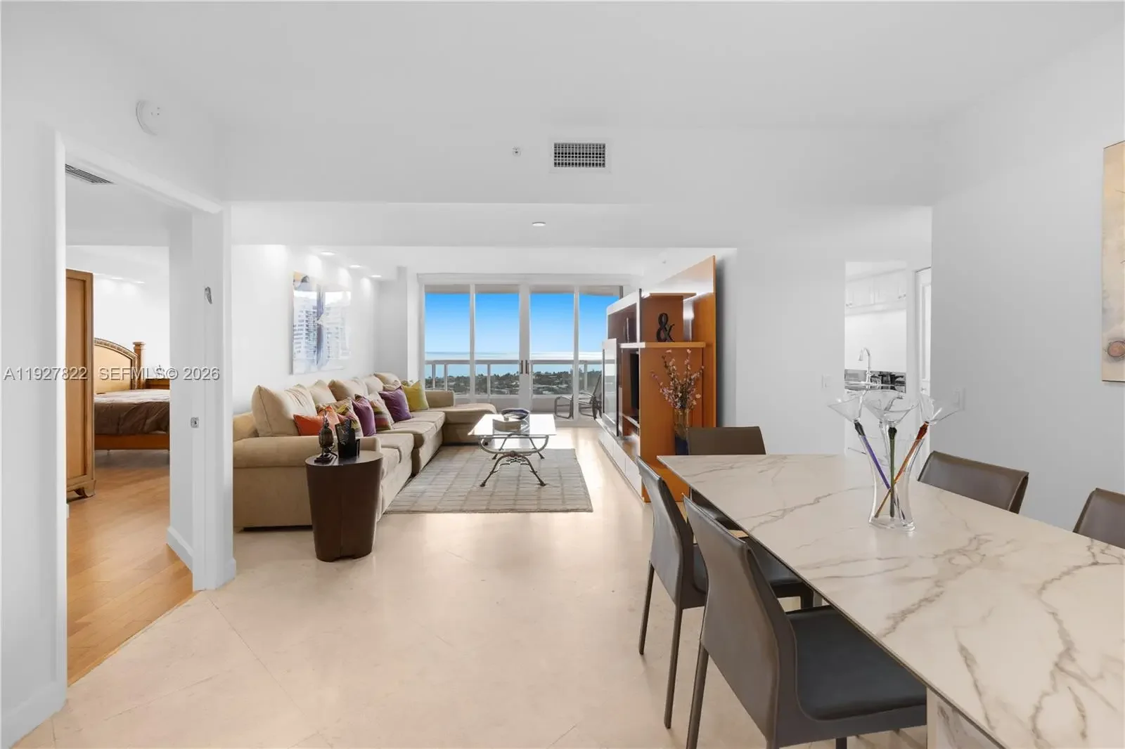 Photo of Listing #A11927822