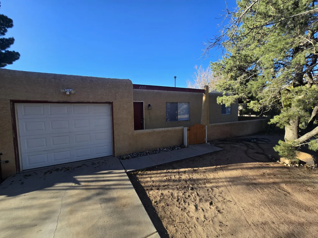 2211 Leonard Street Se, Rio Rancho