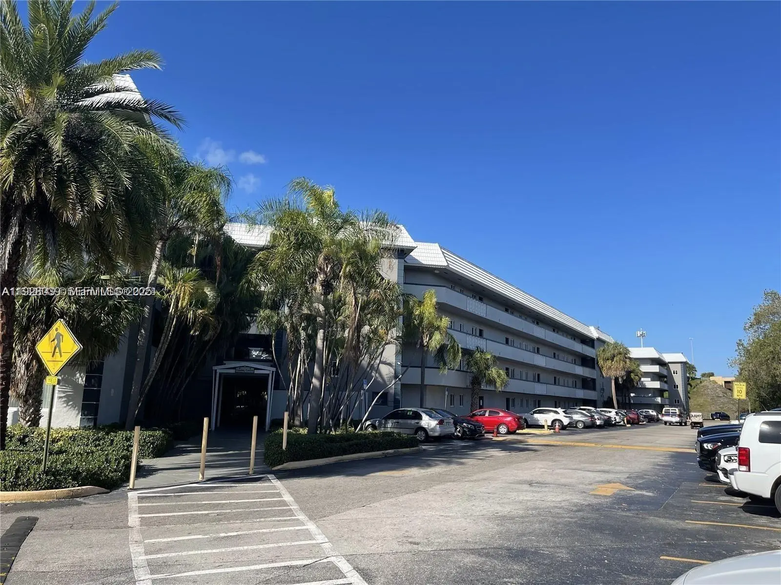 Photo of Listing #A11928039