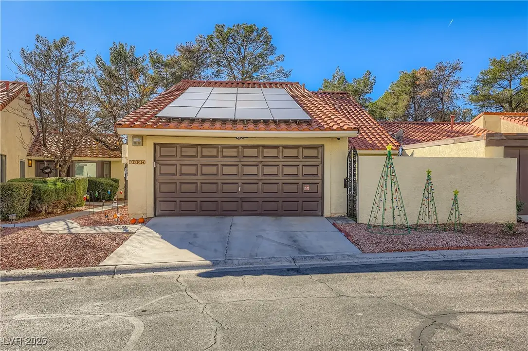 Photo of Listing #2740453