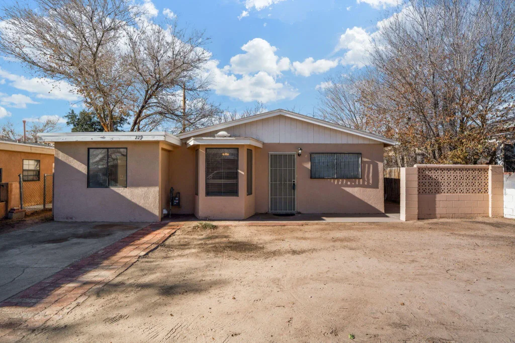 229 58th Street Nw, Albuquerque