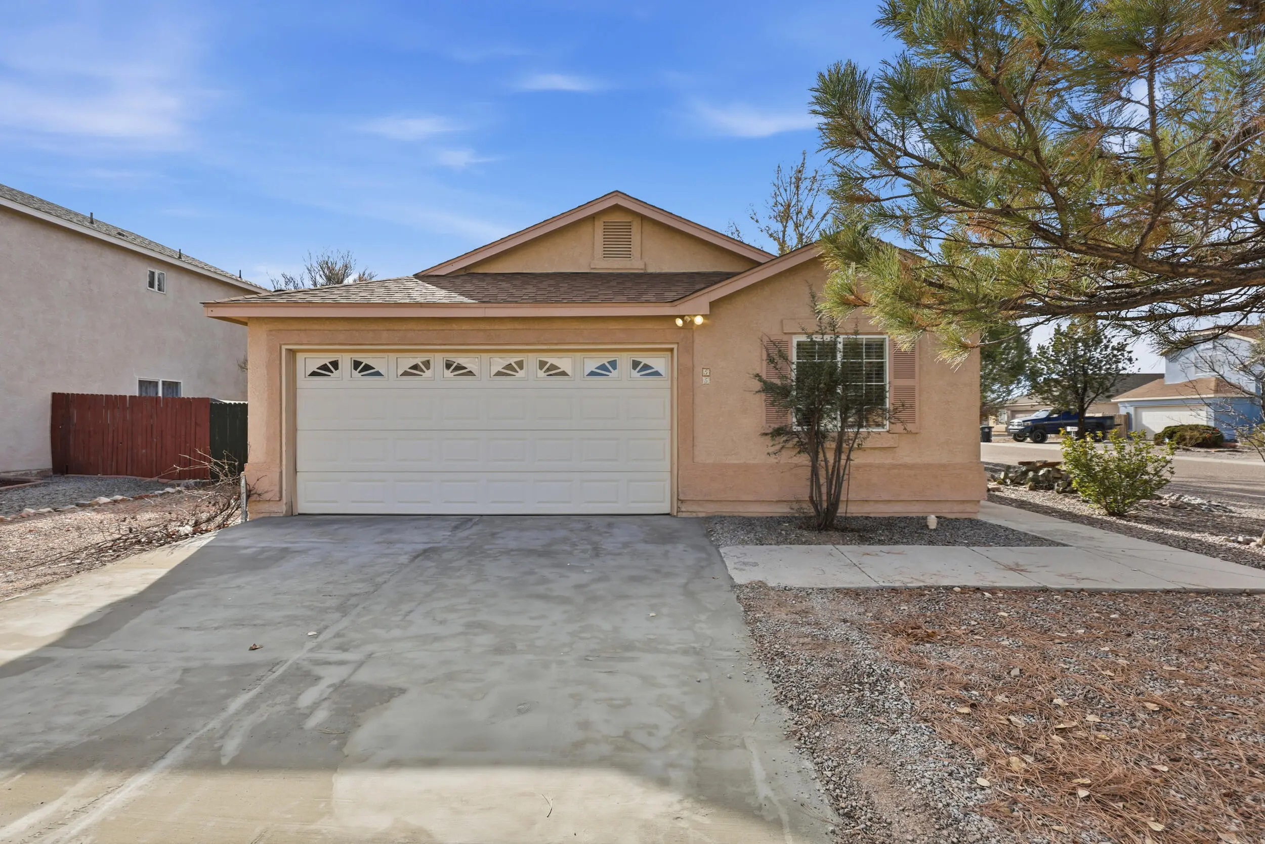 55 Violeta Place, Los Lunas