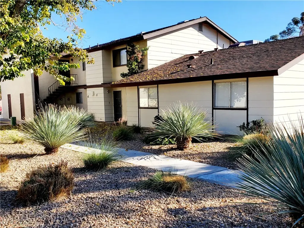 Photo of Listing #2740515