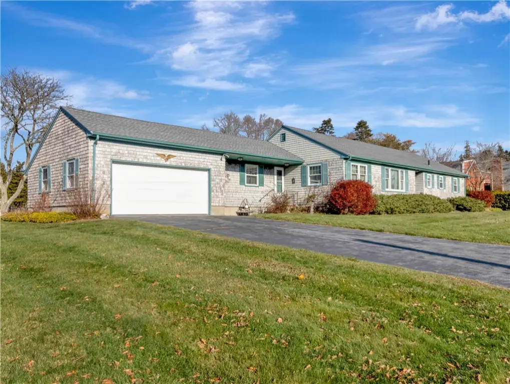 89 North Ct, Tiverton