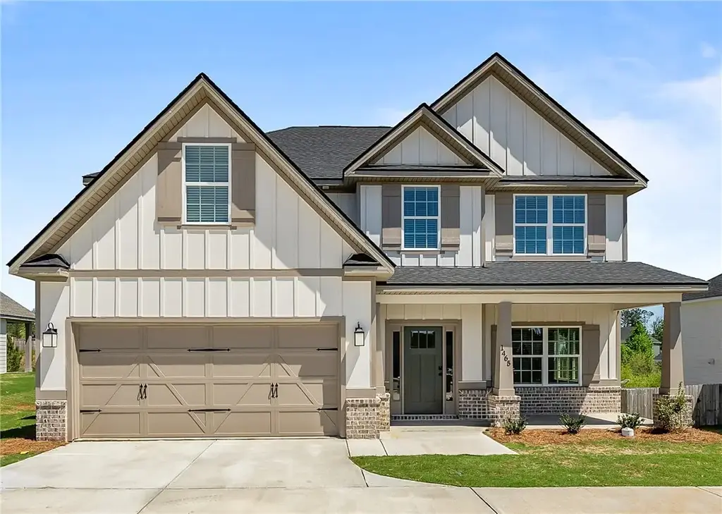 1465 Academy Dr, Auburn