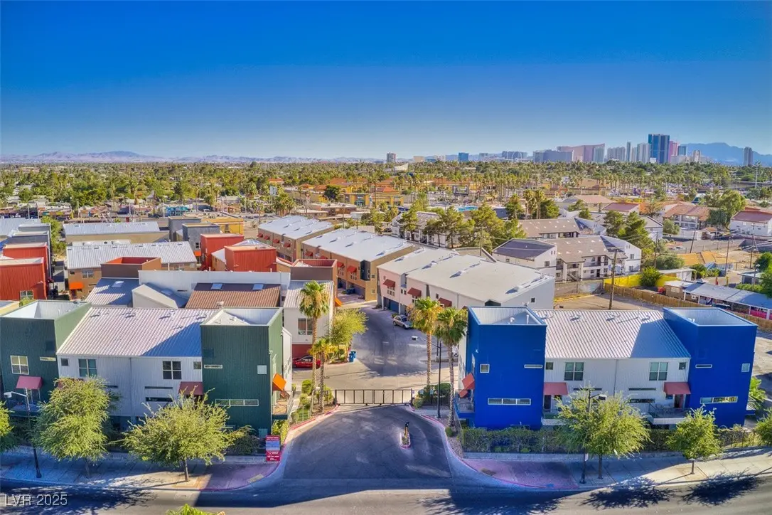 Photo of Listing #2732904