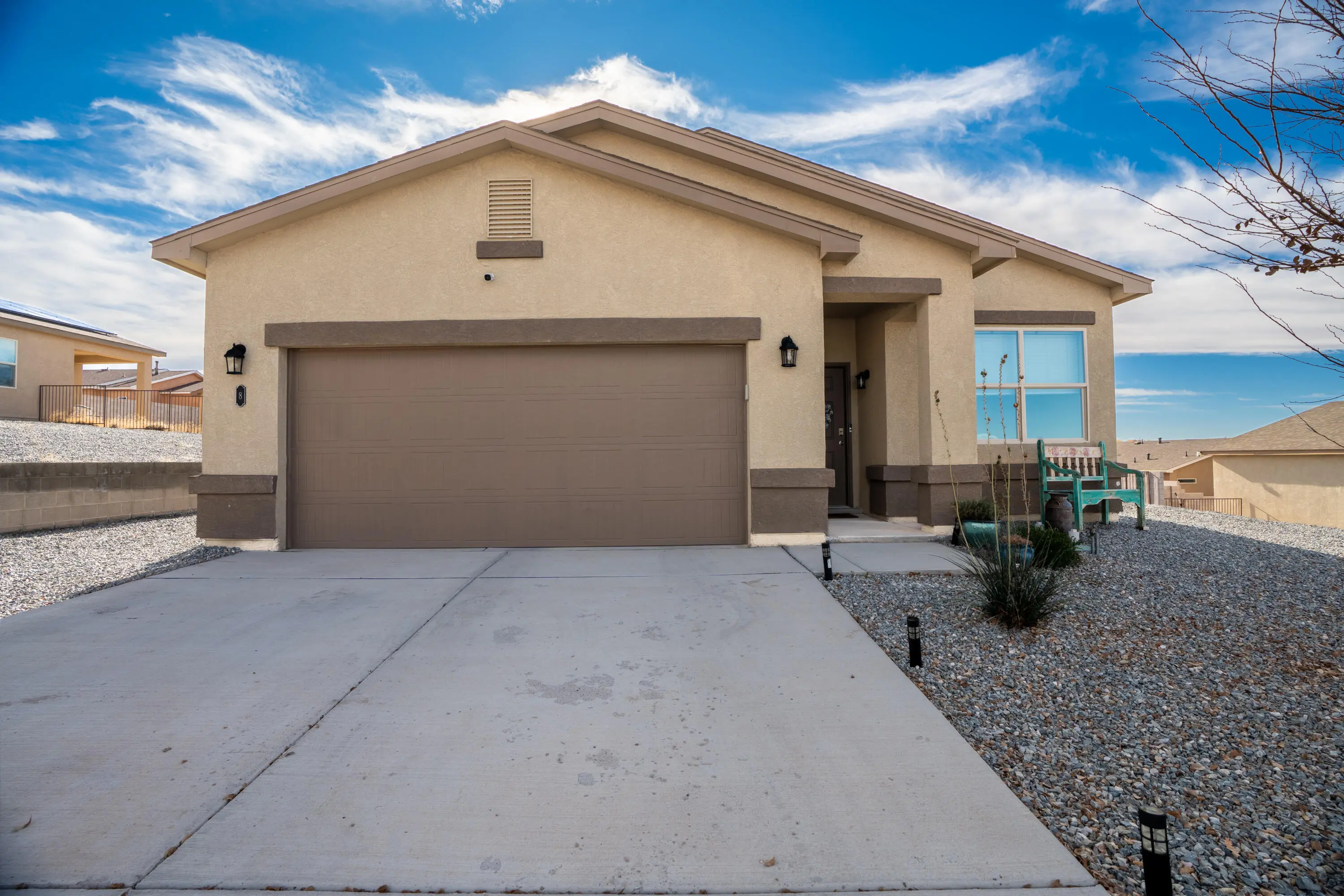 8 Camel Road, Los Lunas