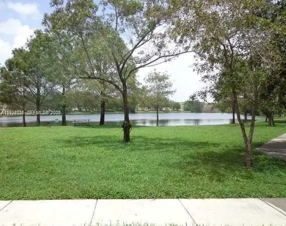 Photo of Listing #A11928586